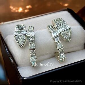 💎SERPENT EARRINGS White Gold Silver Pierced, Sparkling Hoop, Snake Diamonds
